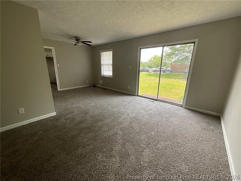 1365 Greenock Ave — Photo 6