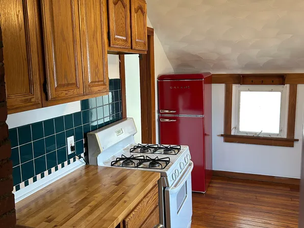 904 Columbia Ave APT B, Akron, OH 44310