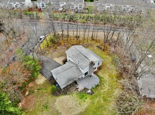 5880 Anthony Dr, Woodbridge, VA 22193