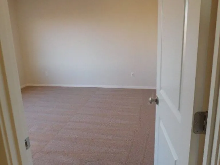 4707 Astronaut Ave NW — Photo 28