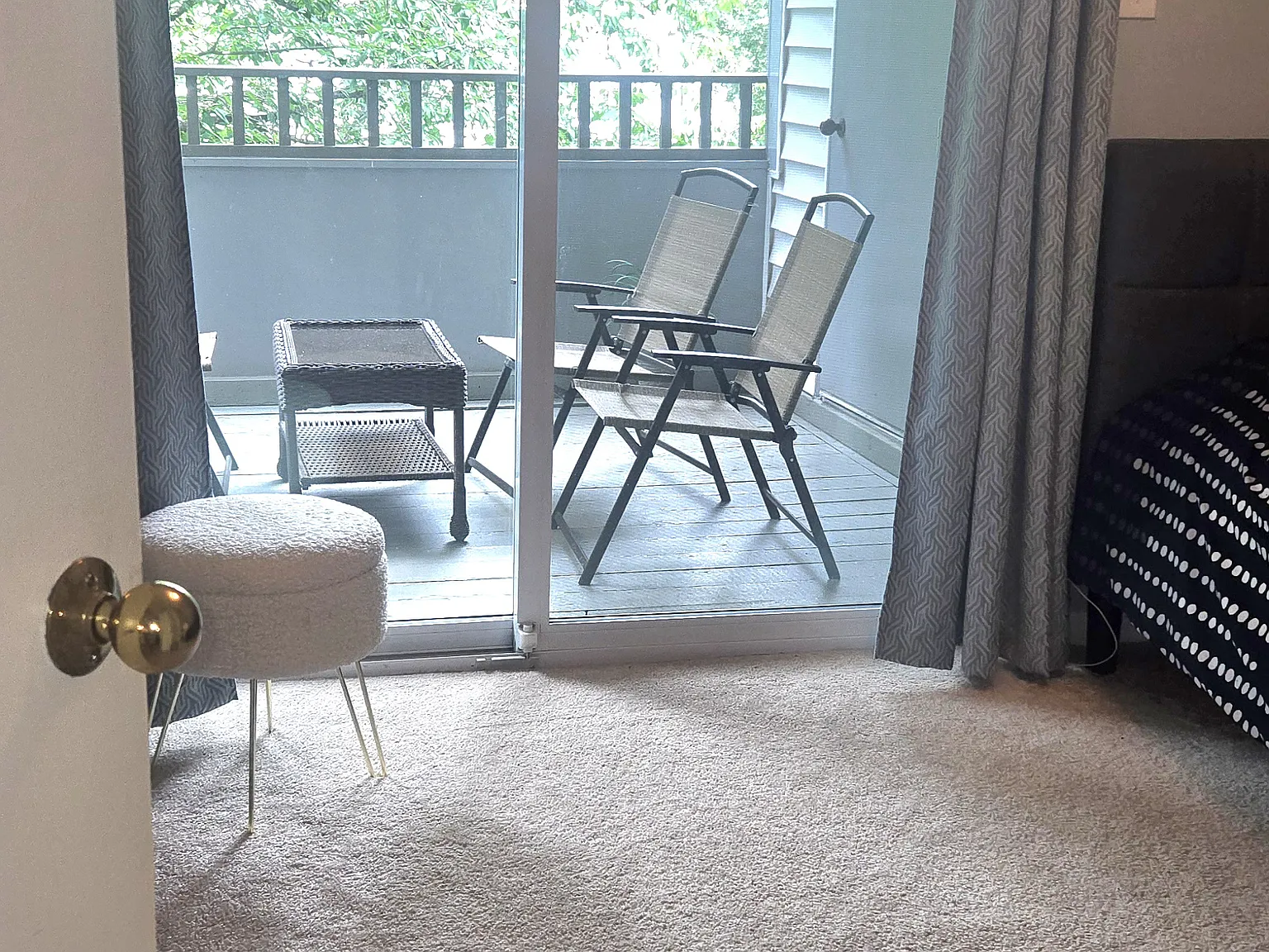 2 bed, 940 sqft, $2,350 — Photo 1