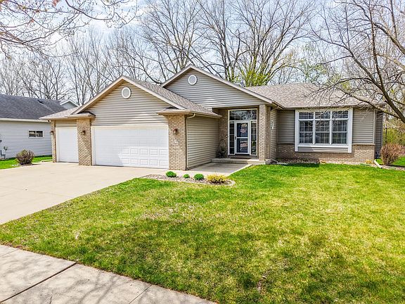 2nd image of 4219 Arbor Ln NW