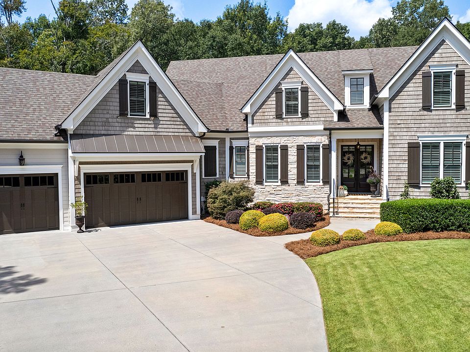 1st image of 385 Sidney Ln