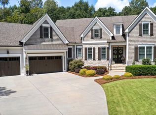 385 Sidney Ln, Fayetteville, GA 30215