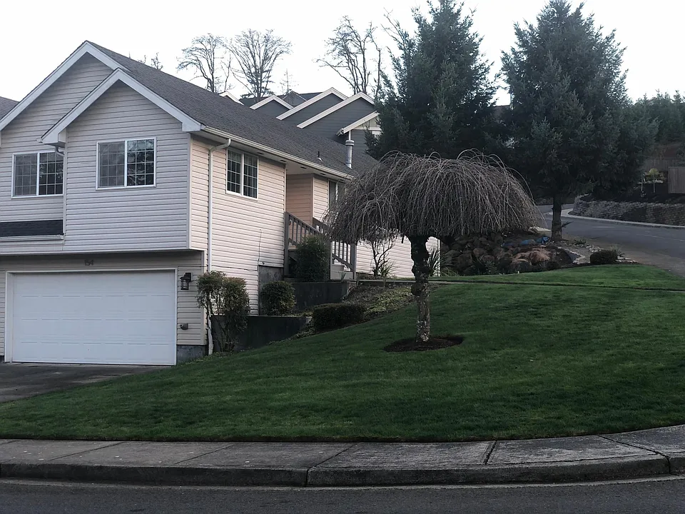 154 Integra Ave SE