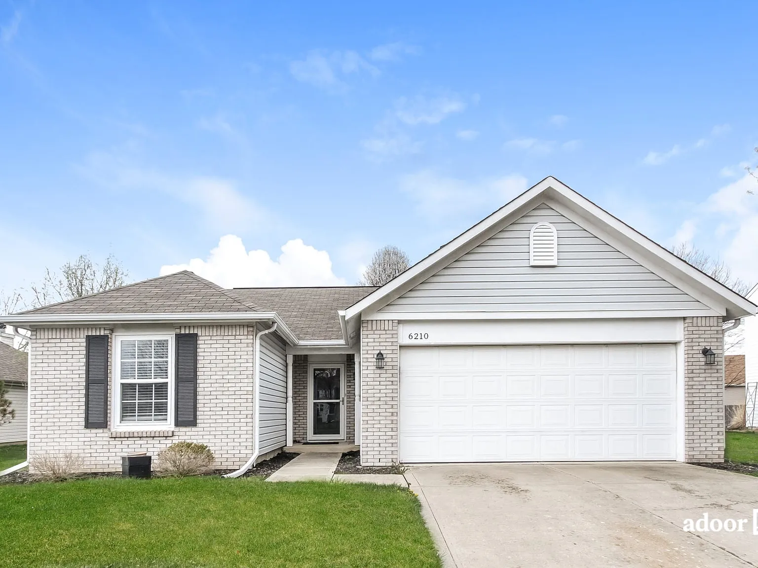 3 bed, 2.0 bath, 1274 sqft, $1,750 — Photo 1