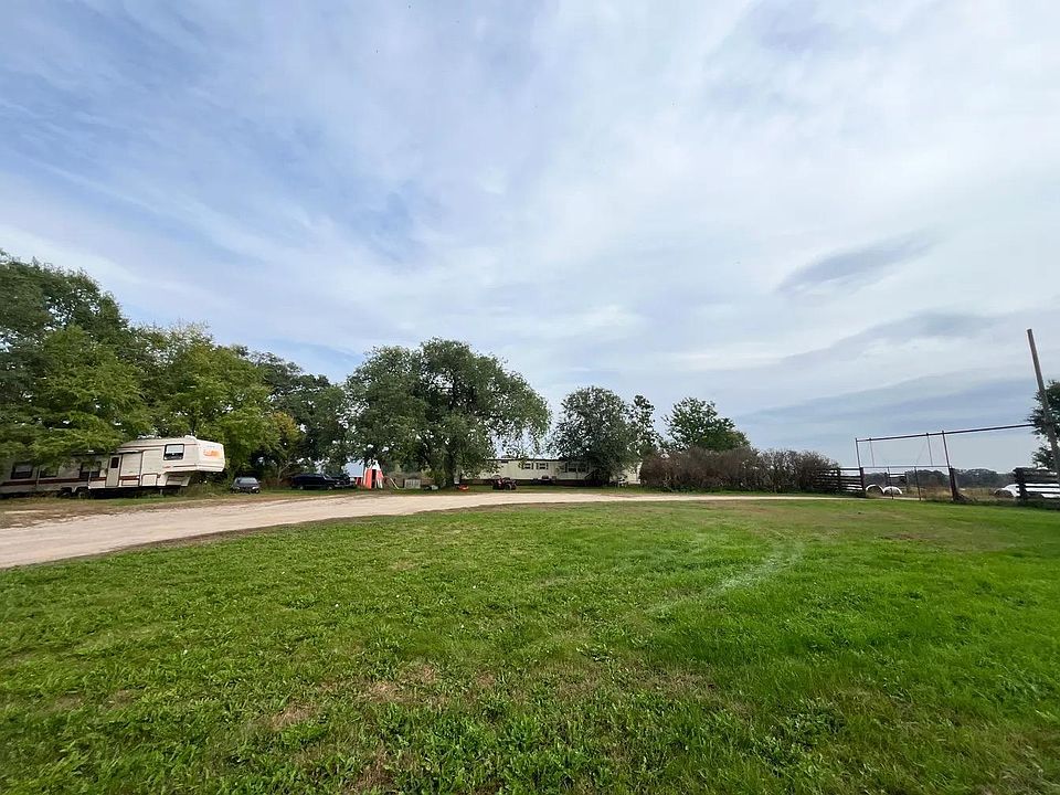 1st image of 30423 Grosbeak Rd