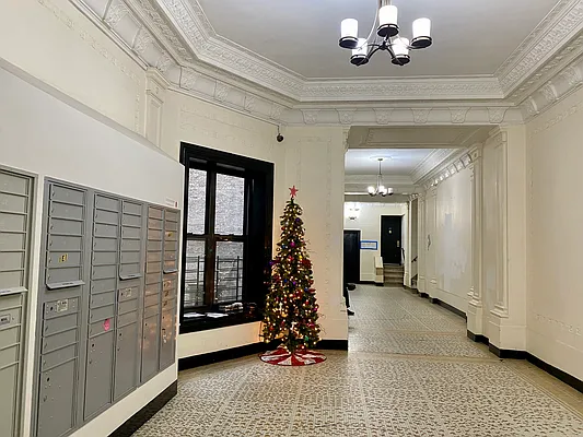 Rented by Hagstrom Management Inc | media 24