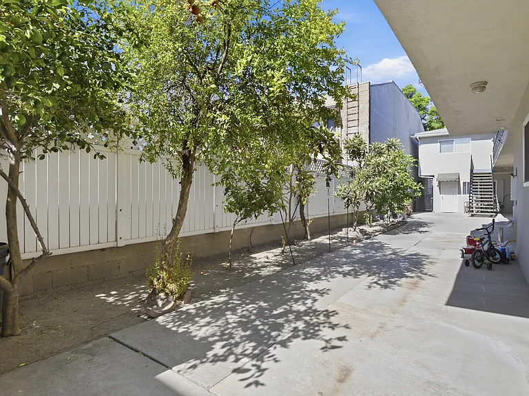 212 S Jackson St #2 — Photo 16
