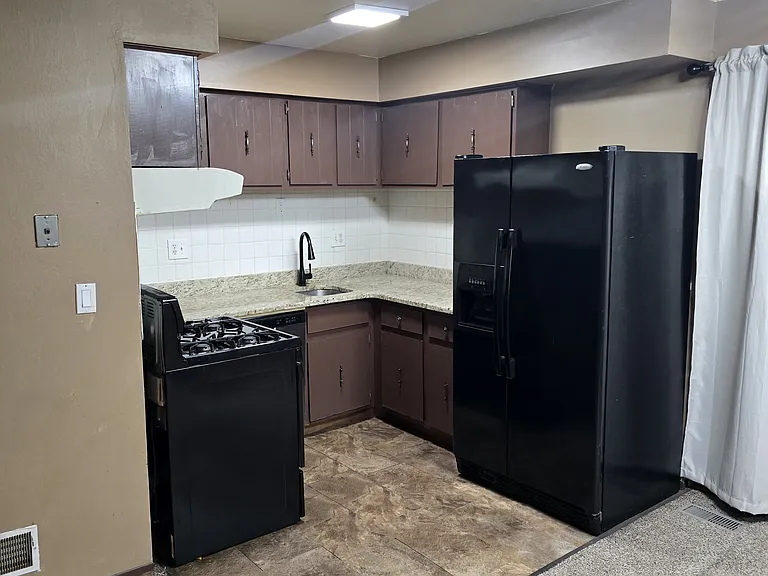 8643 Hickory Dr — Photo 19