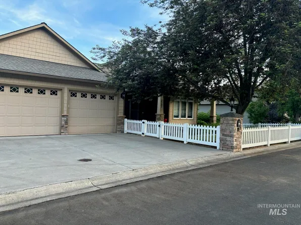227 Reservoir Dr, Lewiston, ID 83501