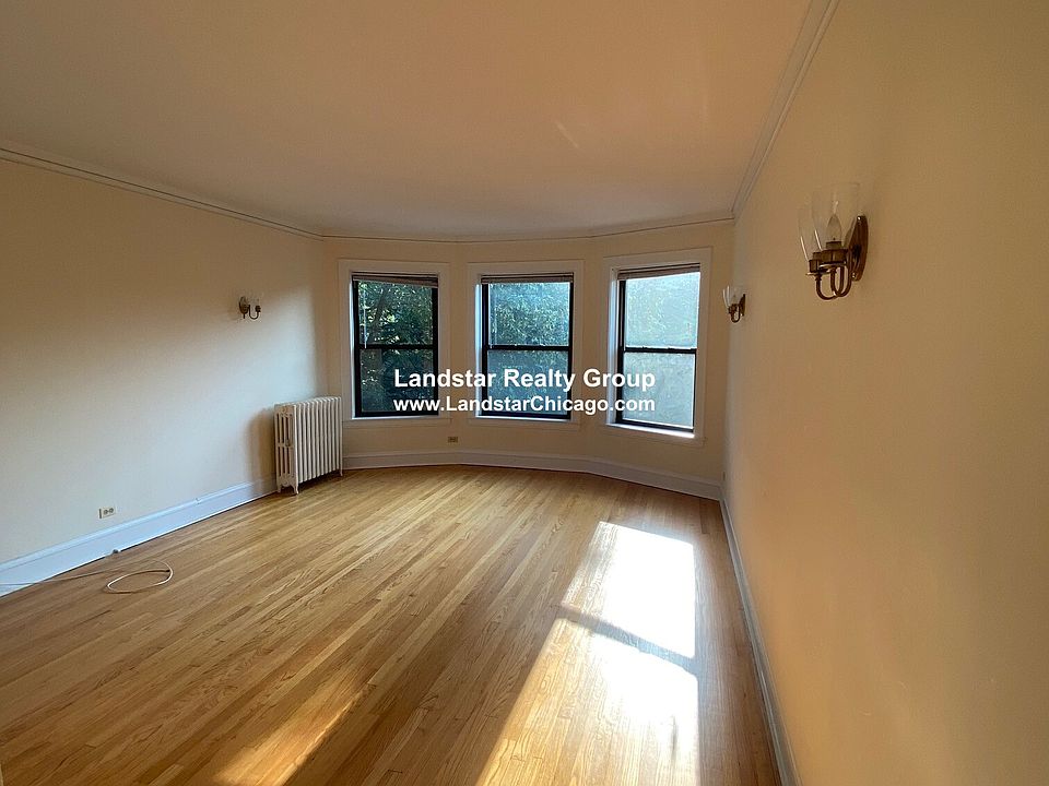 1st image of 7228 N Greenview Ave APT 2