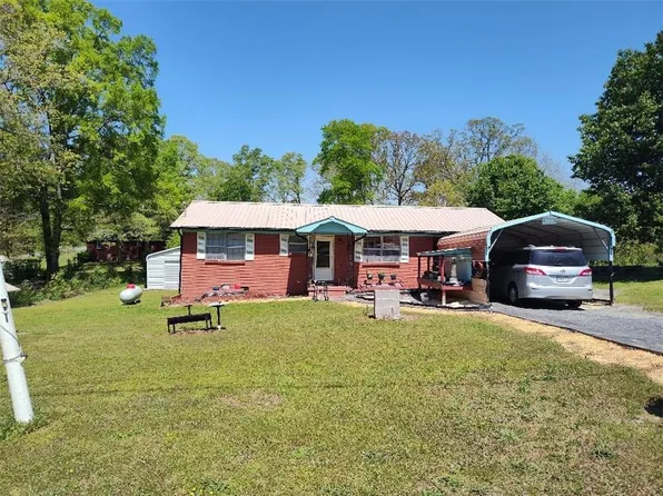 133 2nd St, Calhoun, GA 30701