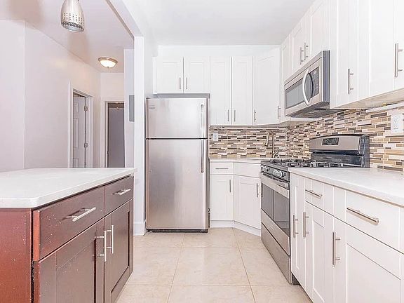 3rd image of 60 Clarkson Ave APT 5K