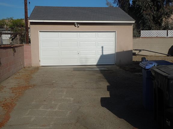 5th image of 14406 Piuma Ave