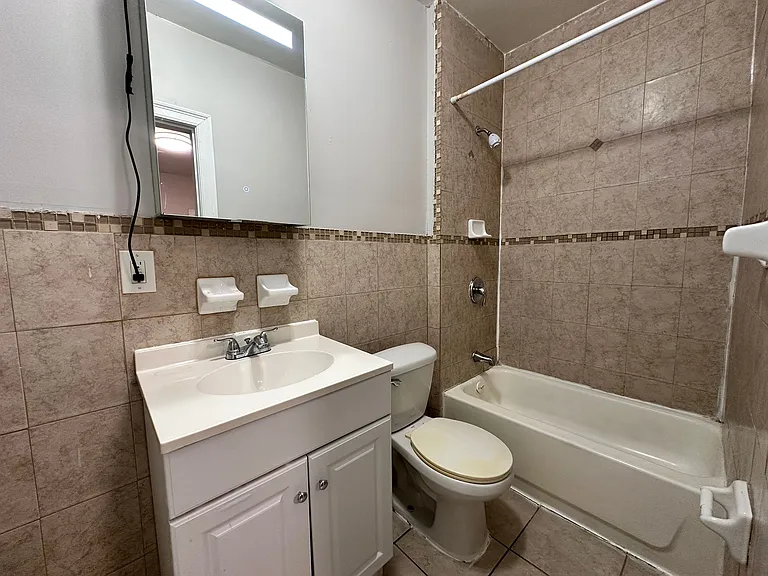 384-86 Baldwin Ave #2 — Photo 6