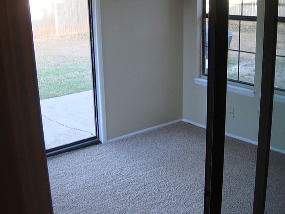5th image of 7815 Avenue V