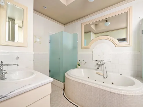 524 Third Street image 14 of 17