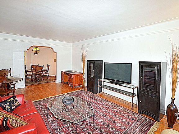 3rd image of 3444 82nd St APT 6B