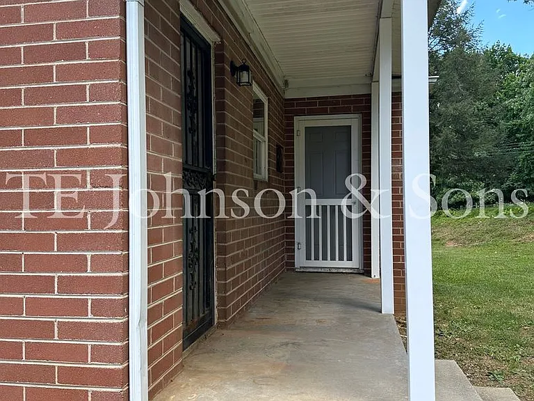 603 Kinard Dr — Photo 24