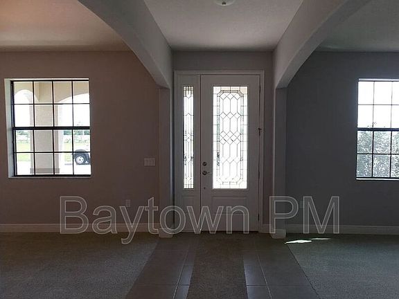 4th image of 11626 Iris Spring Ct