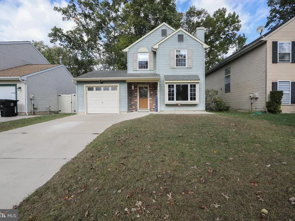 16 Brookview Dr, Atco, NJ 08004