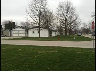 1026 W Cleveland St, Hartford City, IN 47348