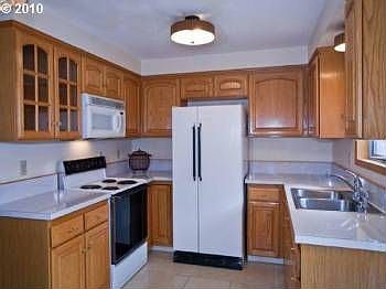 2nd image of 9707 SE 76th Ave