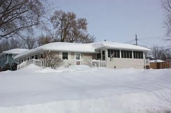 1st image of 111 Grenadier Ave N
