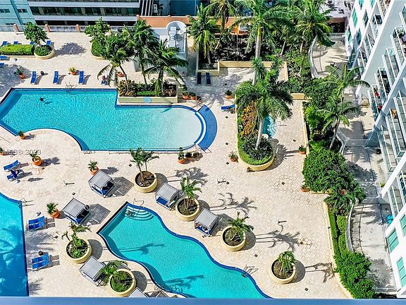 4th image of 244 Biscayne Blvd APT 1709