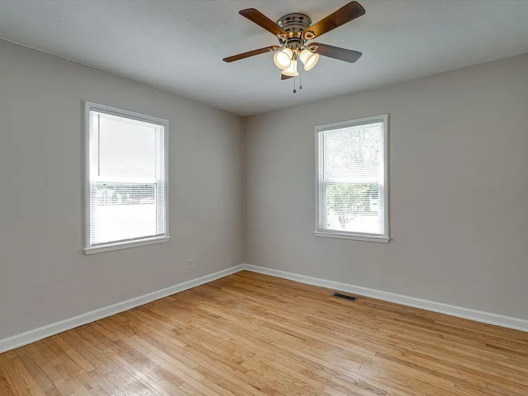 4810 Appian Way — Photo 13