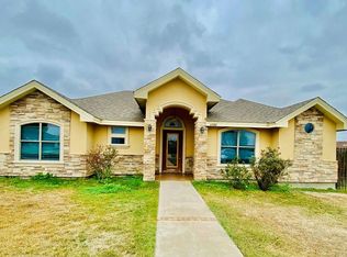 1733 Tron Ln, Eagle Pass, TX 78852