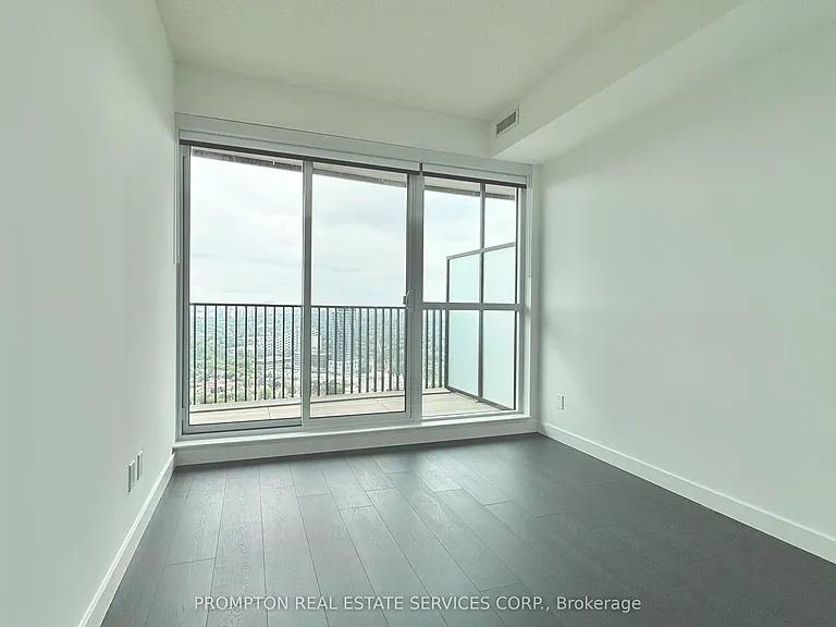 18 Esther Shiner Blvd #3503 — Photo 7