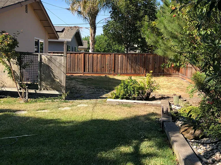 5828 Chesbro Ave — Photo 8