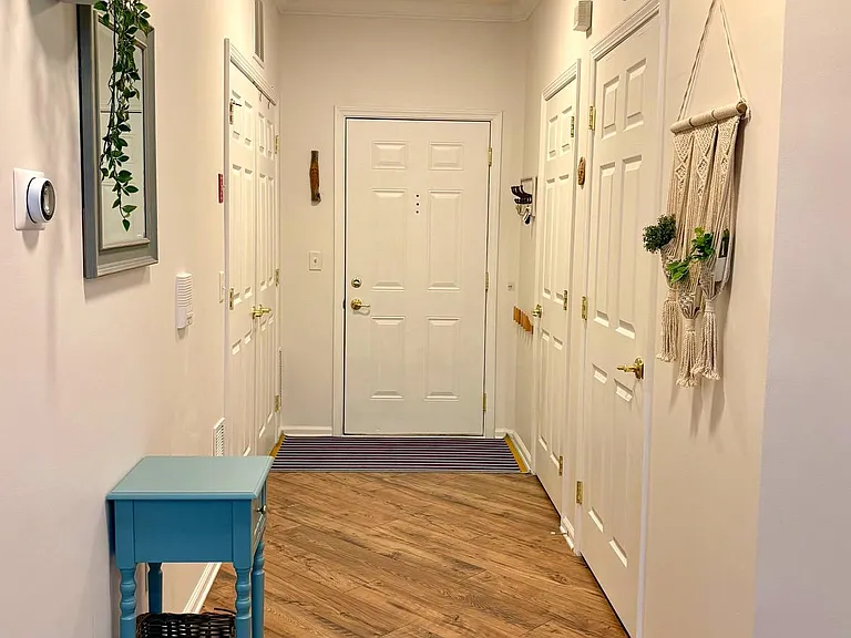 138 Timberlake Dr — Photo 2