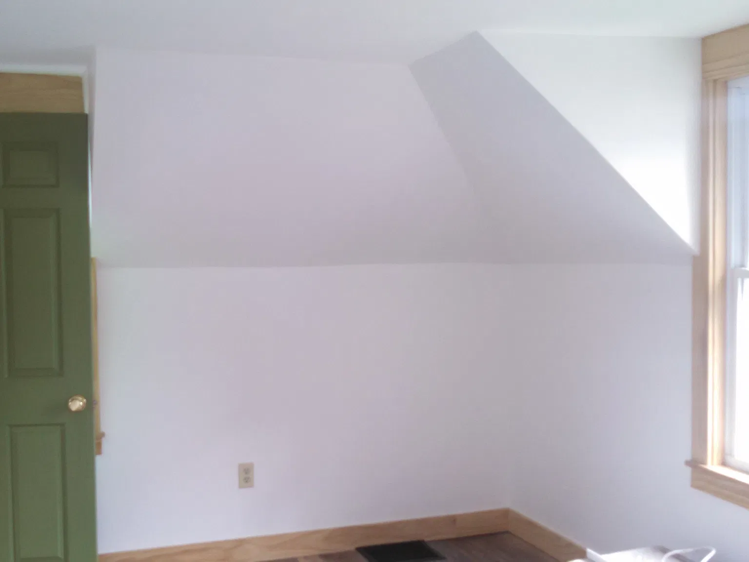 2 bed, $1,590 — Photo 2