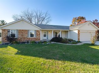 911 Haversham Dr, Saint Charles, MO
