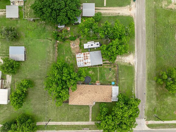 3rd image of 9338 5th St
