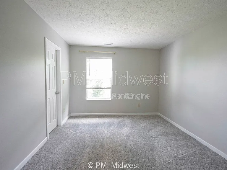 8802 Benjamin Ln — Photo 24