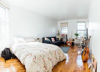 Rented by Addison Property Group