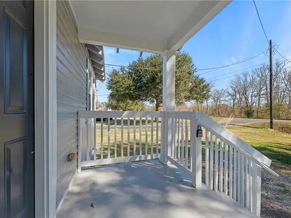2245 Bayou Rd, Saint Bernard, LA 70085