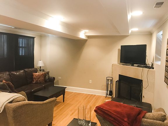 5th image of 850 W Buckingham Pl APT 1N