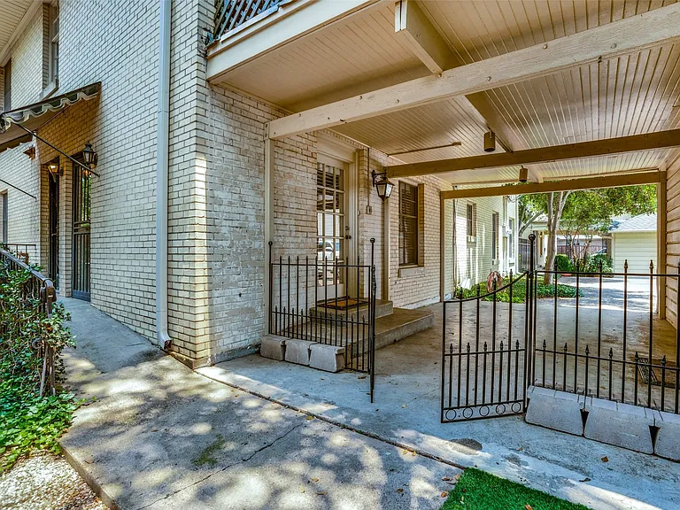 4309 University Blvd — Photo 32