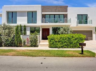 1111 SE 9th Ave, Fort Lauderdale, FL 33316