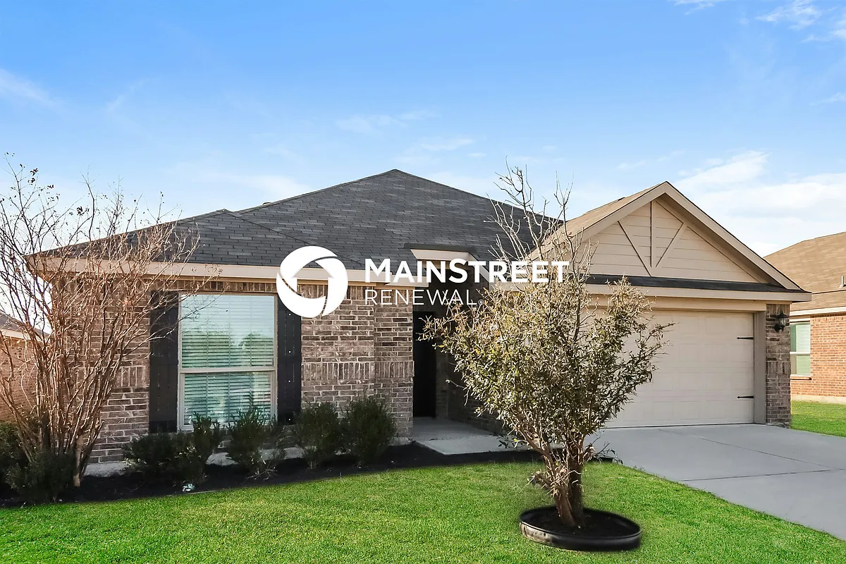 Front View - 108 Magnolia Dr