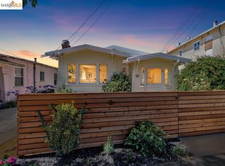 1317 Hopkins St, Berkeley, CA 94702