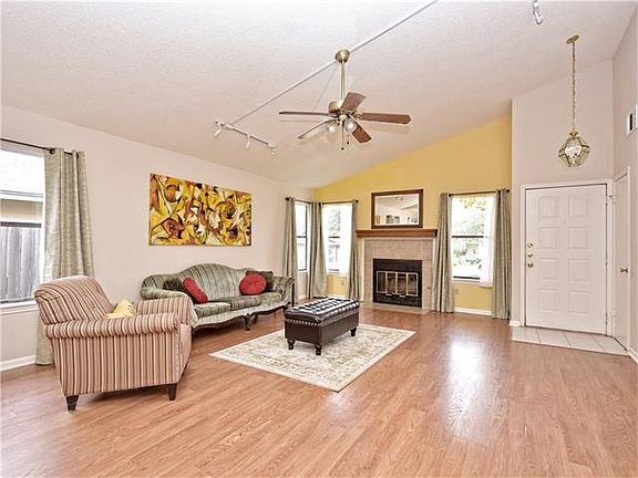 3rd image of 12804 Carrera Dr