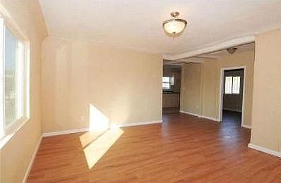 5th image of 427 S 37th St