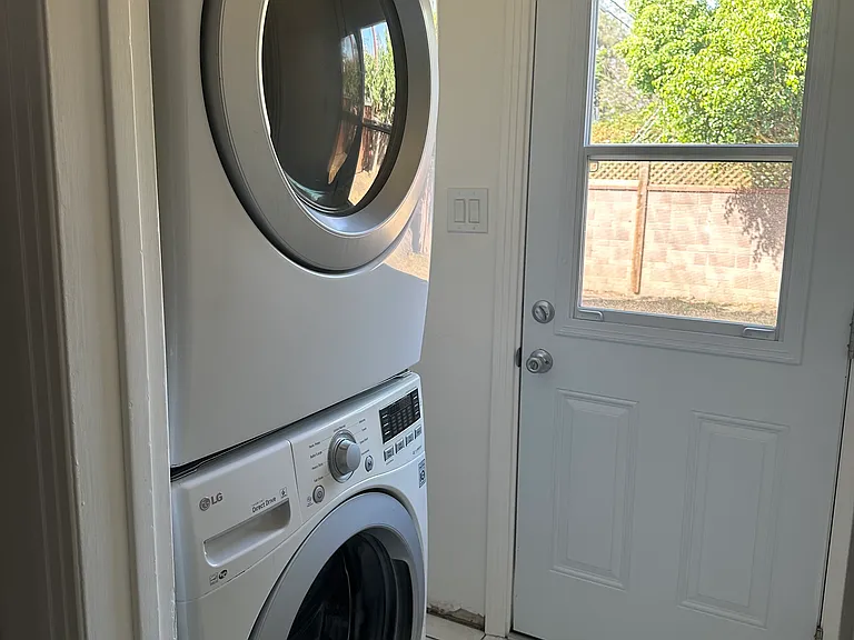 3563 McLaughlin Ave — Photo 9