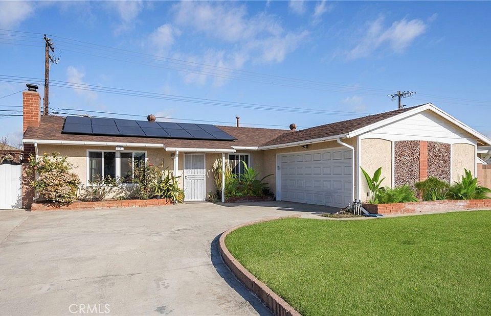 1st image of 6441 Santa Catalina Ave